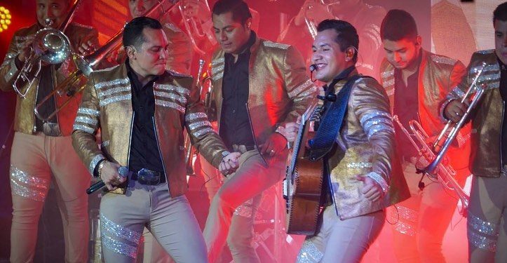 Edwin Luna y la Trakalosa estrenan su nuevo sencillo «PA’ MERECER»