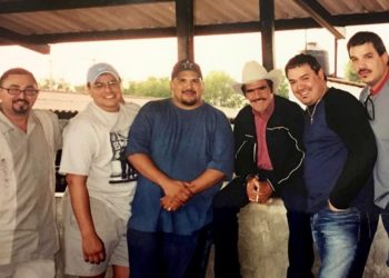 Intocable estrena su nuevo tema «SI ME DUELE, QUE DUELA»