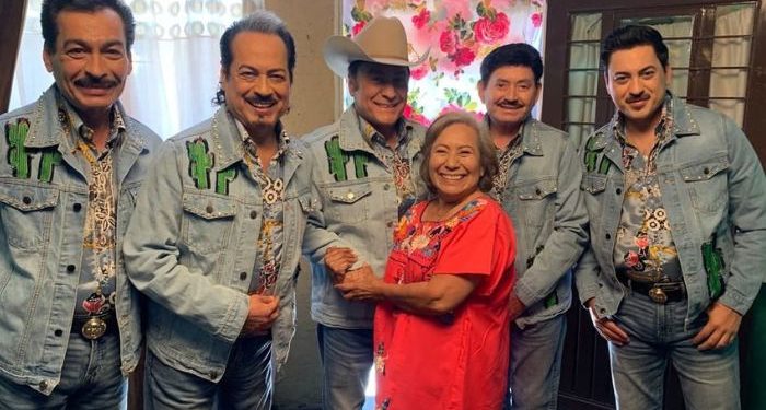 Los Tigres de Norte y su nueva versión de su disco «La Reunión»