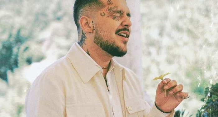 Christian Nodal anuncia al primer artista que producirá Lodan