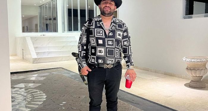 Victor Cibrian x Fuerza Regida x Luis R Conriquez x La Decima Banda estrenaron «EN EL RADIO UN COCHINERO REMIX»