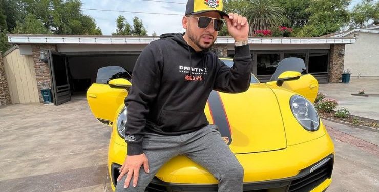 Larry Hernández demuestra preocupación por la salud de Eduin Caz