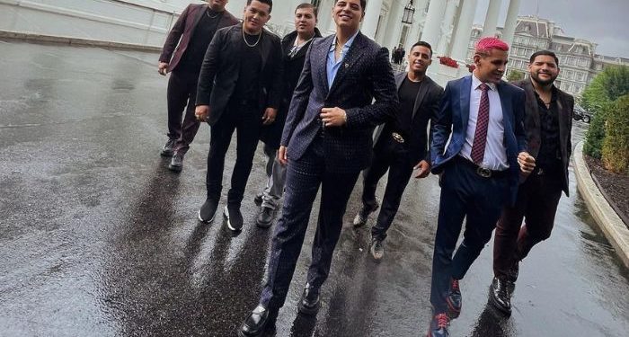 Grupo Firme rompió récord en el Zócalo