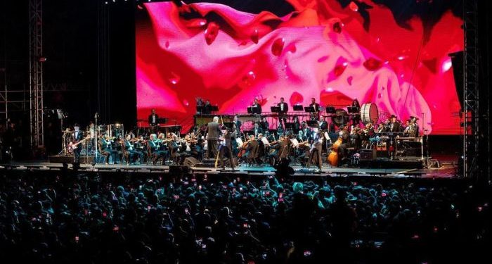 Bronco concluyó con éxito su concierto sinfónico.