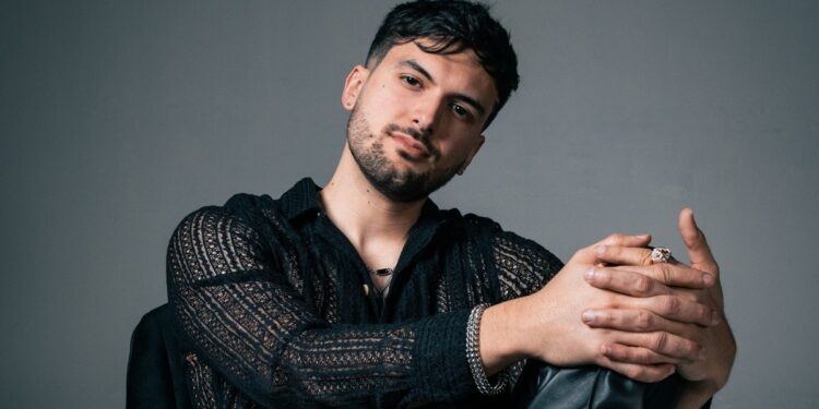 ¡Kakalo se apodera de la escena musical!