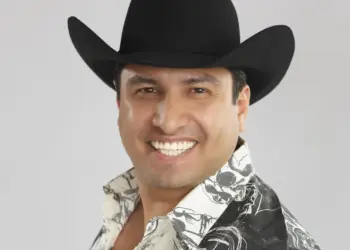 Julión Álvarez estrena “Ranchero de Corazón” y cumple una deuda pendiente con el mariachi