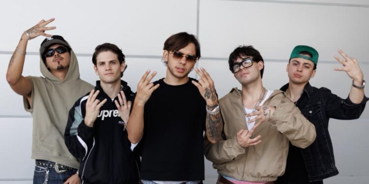 Mala Maña quiere llegar tan lejos como BTS con su propuesta de regional mexicano